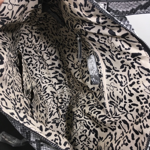 JESSICA SIMPSON PYTHON BLACK WHITE ZOEY SATCHEL NWT - Picture 9 of 9